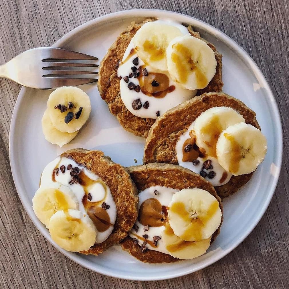 Recette de Pancakes protéinés à la banane et aux flocons d’avoine