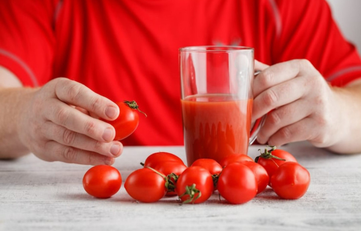 Pourquoi boire du jus de tomate ? Tous ses bienfaits pour votre santé
