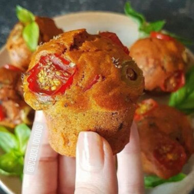 Mini muffins aux tomates cerises et olives